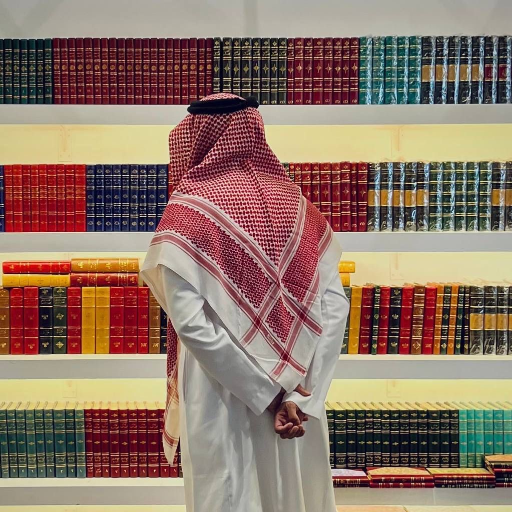 best alfa to teach you hadith, top islamic cleric to teach you hadith and sunnah, best online madrasah to learn hadith & sunnah, best online islamic school to learn hadith in lagos abuja nigeria africa.