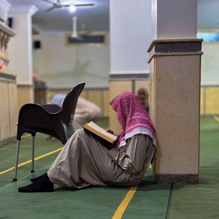 best alfa to teach you tajweed, top best islamic cleric to teach you how to read quran fluently, best online madrasah to teach you arabic phonetics, best online arabic school to learn how to read quran  in lagos abuja nigeria africa.