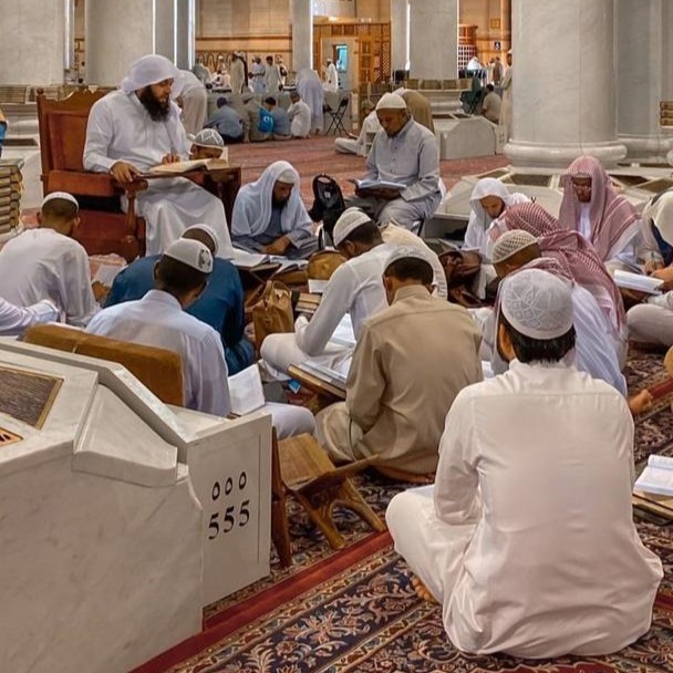 best alfa to teach you tajweed, top best islamic cleric to teach you how to read quran fluently, best online madrasah to teach you arabic phonetics, best online arabic school to learn how to read quran  in lagos abuja nigeria africa.